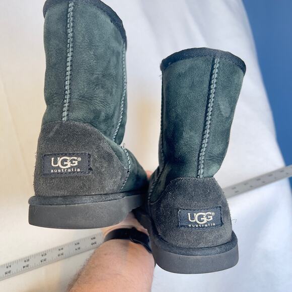 Ugg Australia Genuine Sheepskin and Leather Boots High Ankle Woman's Size 6 - Picture 2 of 14